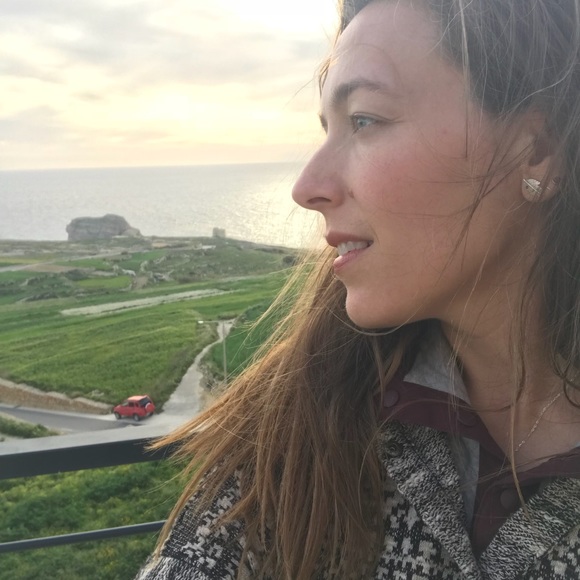 Meet your Posher, Kate - Picture 3 of 4